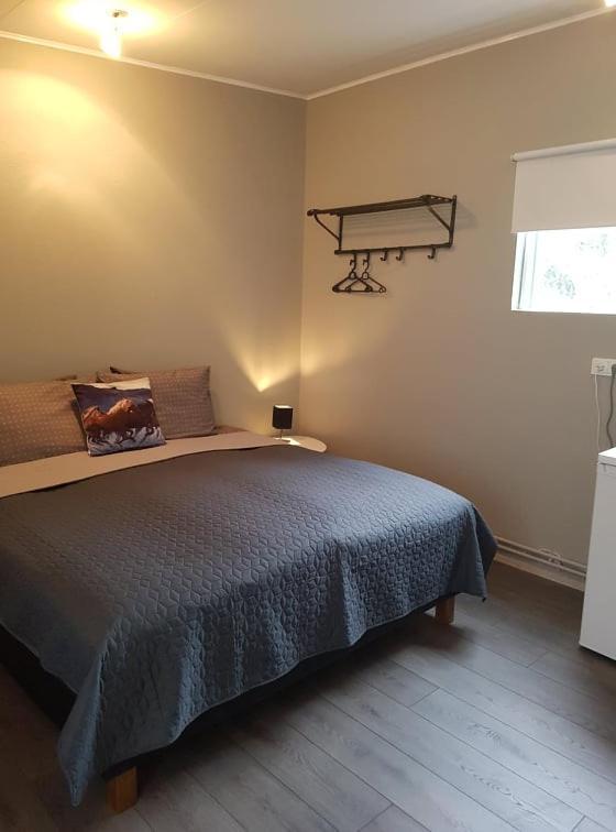 Laekjarbakki 11 Apartment วาร์มาห์ลิด ภายนอก รูปภาพ