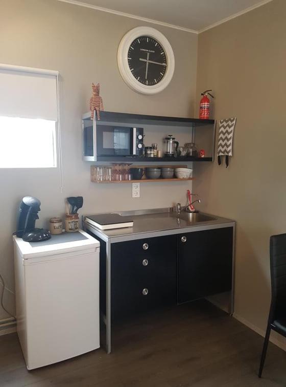 Laekjarbakki 11 Apartment วาร์มาห์ลิด ภายนอก รูปภาพ